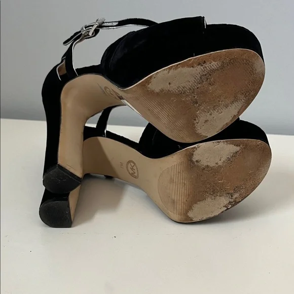 Michael Kors black velvet open toe platform high Heels 7M silver buckle accent - Picture 9 of 13